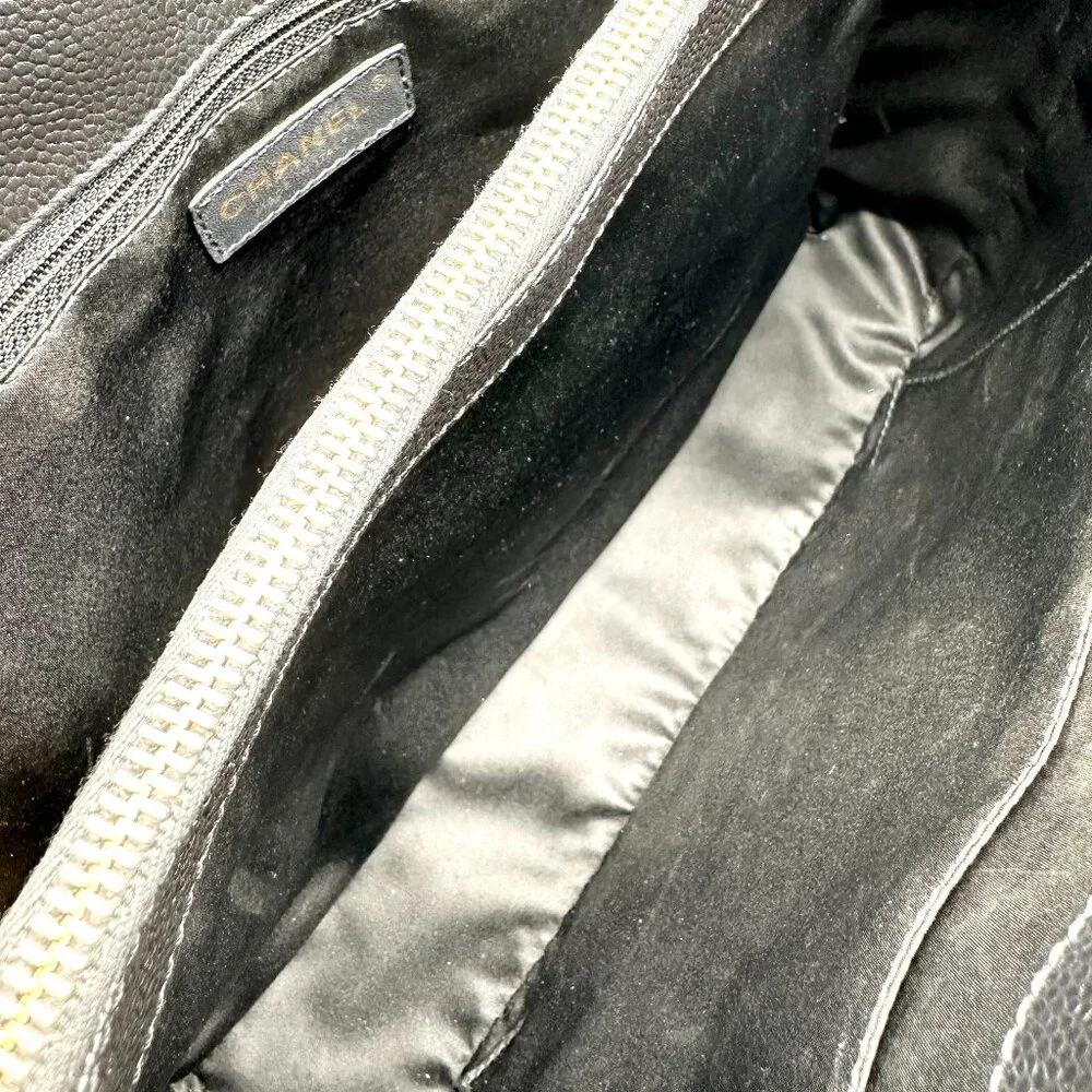 Chanel CC Black Caviar Grand Shopping Tote - Picture 10 of 10